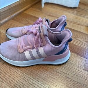 Adidas womens Sneakers in Pink and Navy